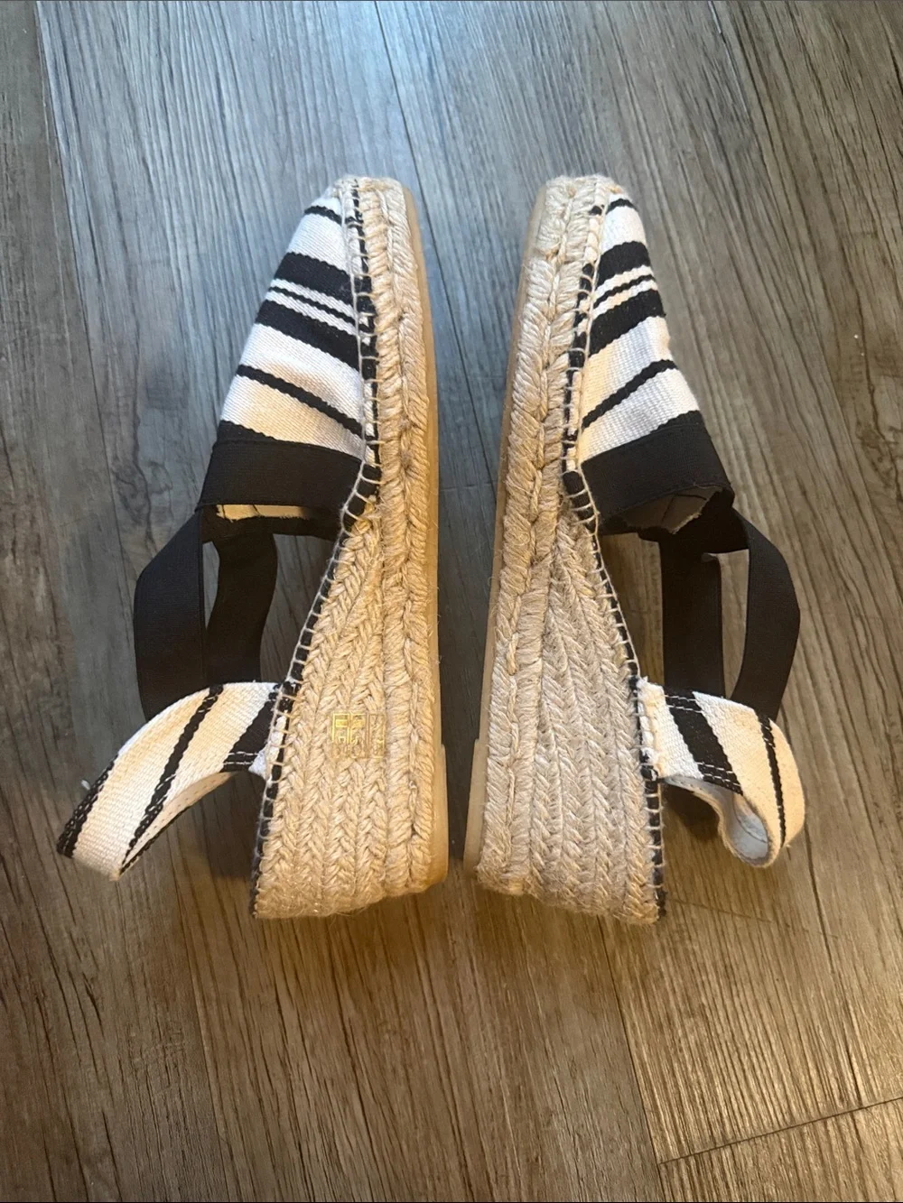 Toni Pons Black & White Striped Women’s Espadrille Sandals size 8.5/39